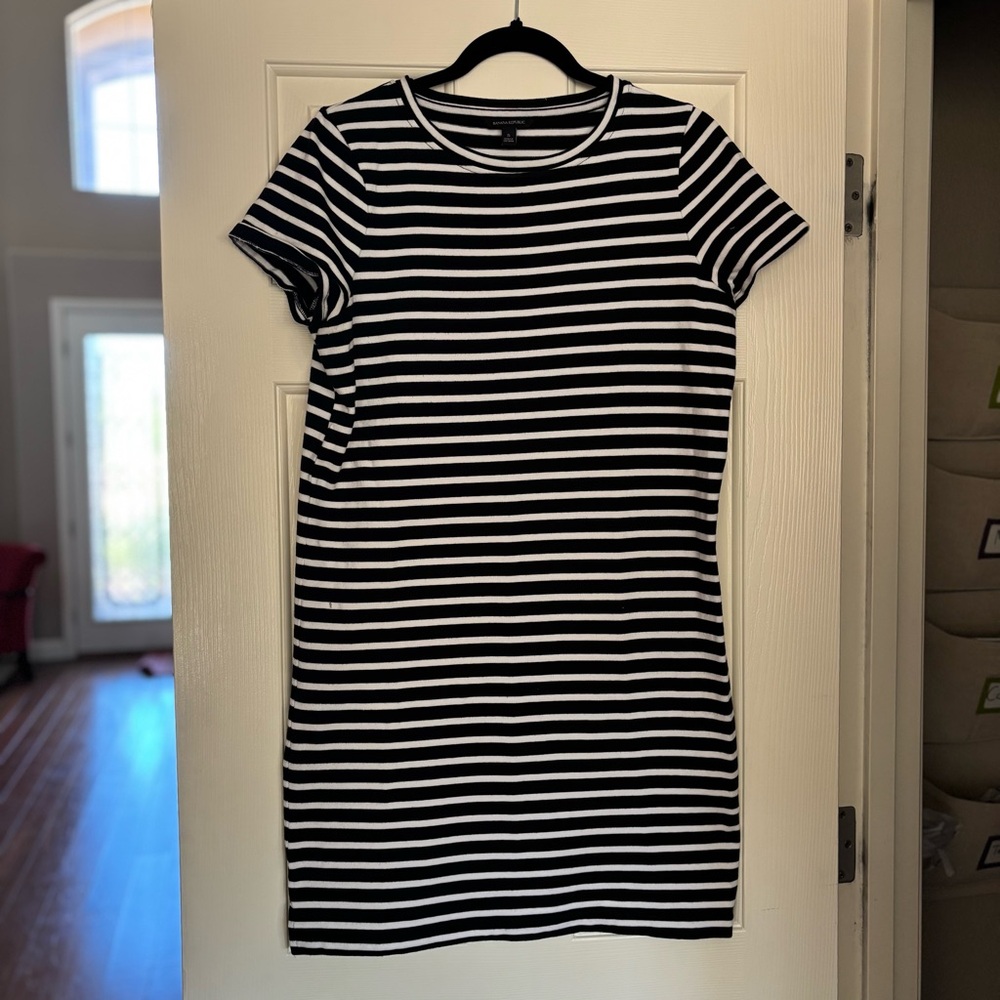 Banana Republic Black and White Striped T-Shirt Dress